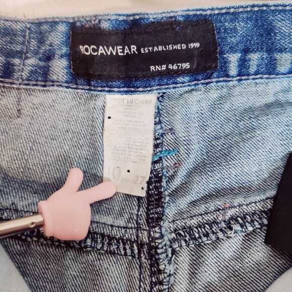 Vintage Rocawear Teens Size10/27 Denim Shorts Blue Patch Hip Hop Skater Y2K JayZ - Picture 6 of 15